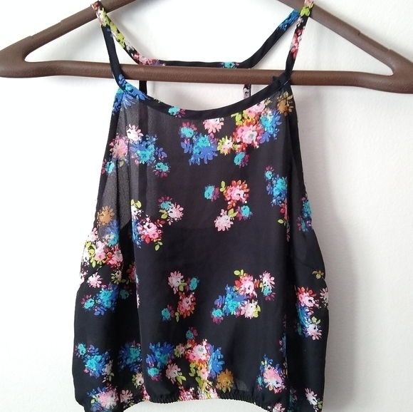 Charlotte Russe Cropped Tank - Picture 1 of 5